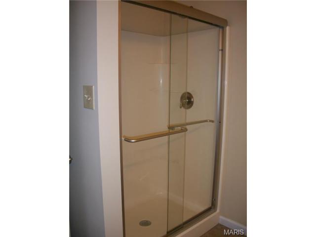 2933 Middlesburg Dr, O'fallon, MO 63368 photo 19