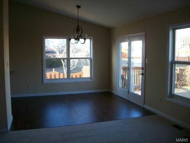 2933 Middlesburg Dr, O'fallon, MO 63368 photo 7