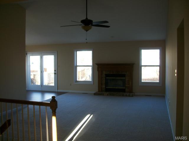 2933 Middlesburg Dr, O'fallon, MO 63368 photo 9
