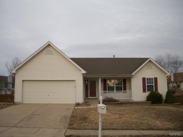 2933 Middlesburg Dr, O'fallon, MO 63368 photo 1