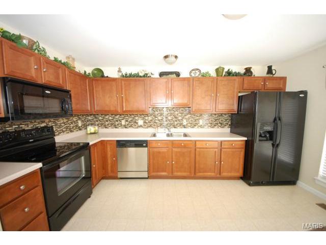 312 Wild Oak Dr, O'fallon, MO 63368 photo 5