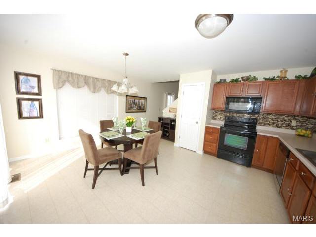 312 Wild Oak Dr, O'fallon, MO 63368 photo 6