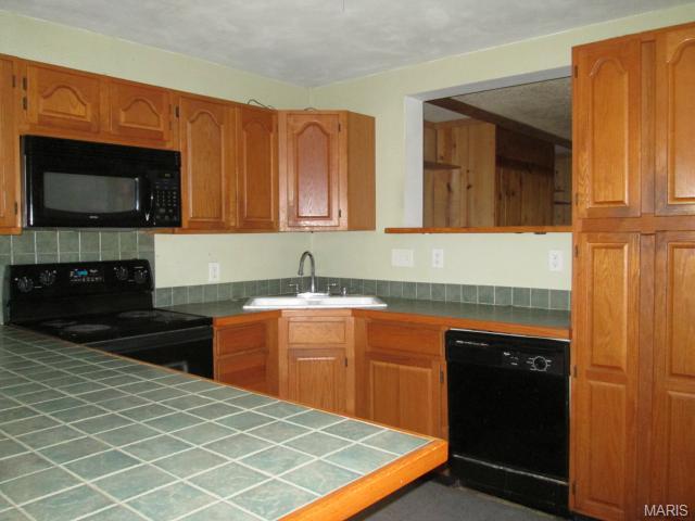 83 Caribou, Eureka, MO 63025 photo 2