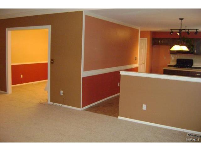 744 Oak Run, Ballwin, MO 63021 photo 12