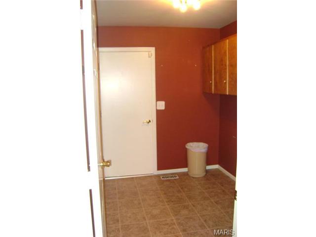 744 Oak Run, Ballwin, MO 63021 photo 9