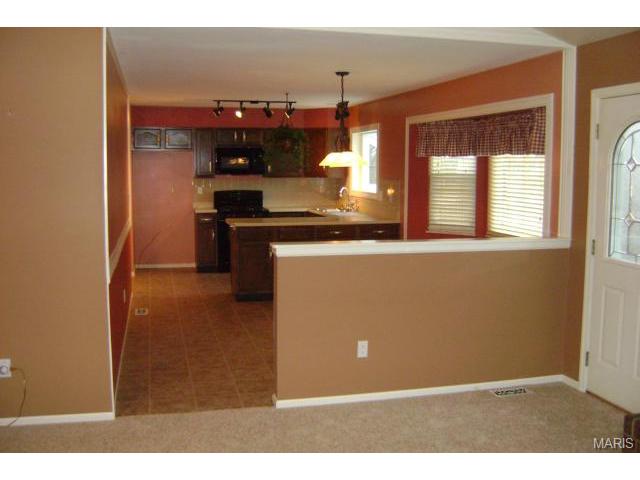 744 Oak Run, Ballwin, MO 63021 photo 5