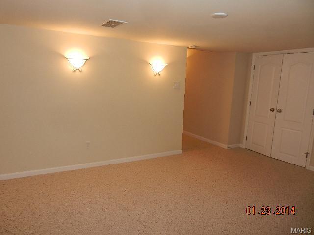 233 Coachgate Ln, Ballwin, MO 63021 photo 13
