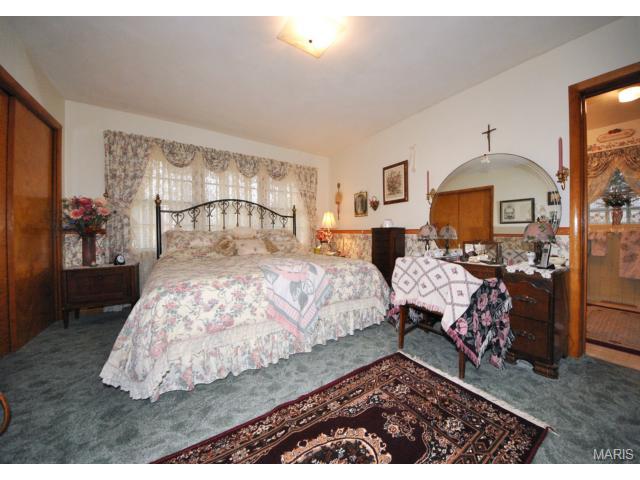 3545 Fee Fee Rd, Bridgeton, MO 63044 photo 11