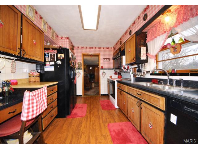 3545 Fee Fee Rd, Bridgeton, MO 63044 photo 8