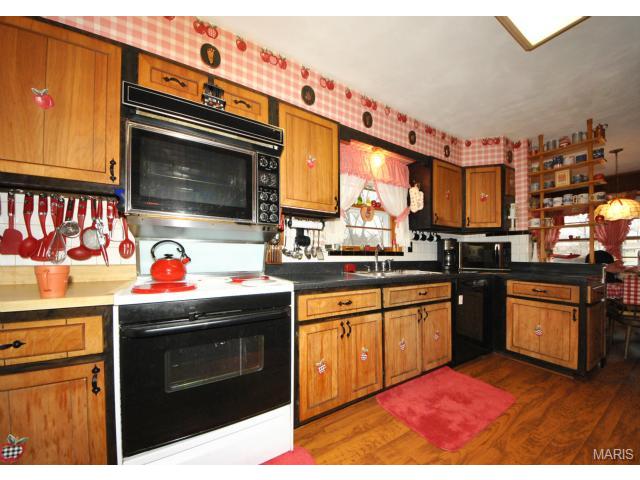 3545 Fee Fee Rd, Bridgeton, MO 63044 photo 9