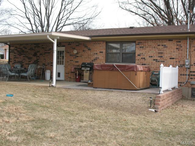 3255 Gwengreen Dr, Bridgeton, MO 63044 photo 11
