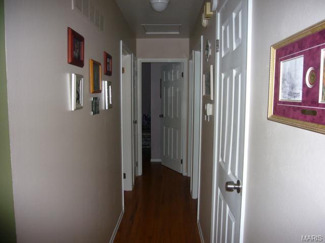 3255 Gwengreen Dr, Bridgeton, MO 63044 photo 9