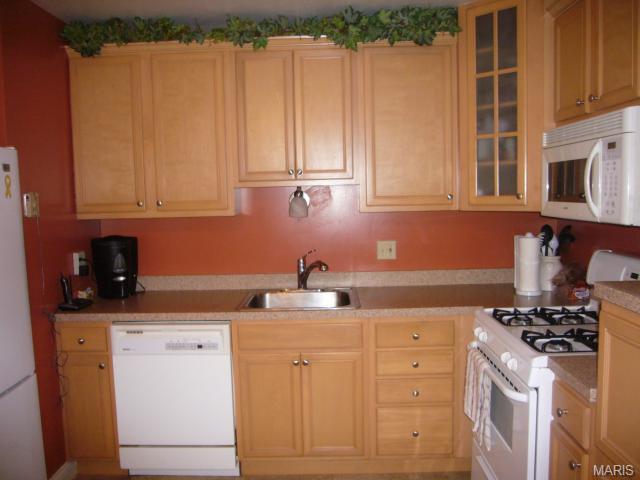 3255 Gwengreen Dr, Bridgeton, MO 63044 photo 6