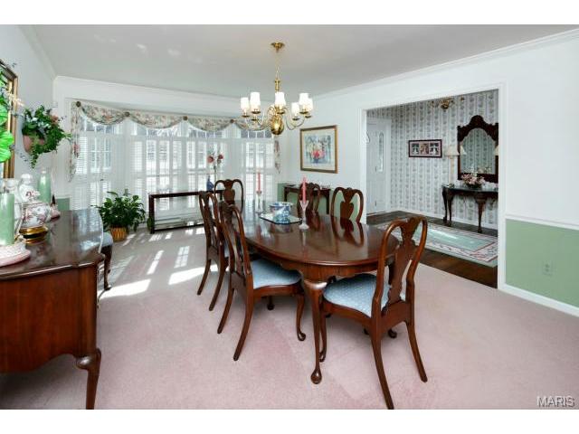 1329 Webster Path Dr, Webster Groves, MO 63119 photo 3