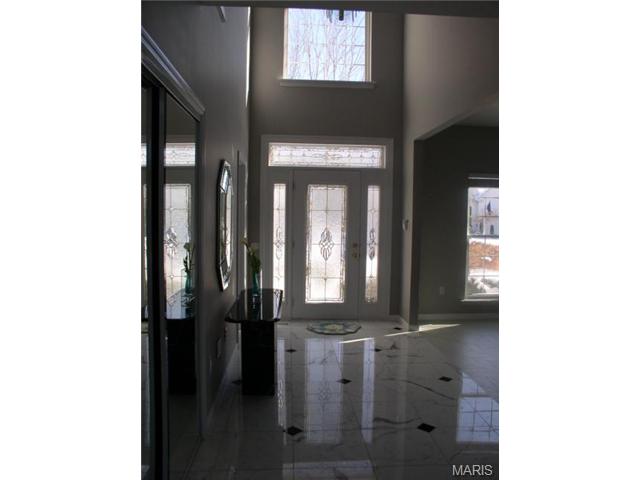 2457 Clarjon Dr, Ballwin, MO 63021 photo 5
