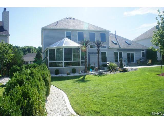 2457 Clarjon Dr, Ballwin, MO 63021 photo 4