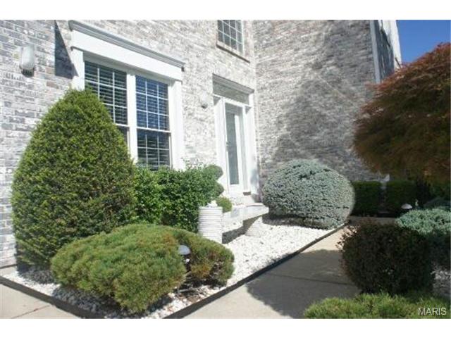 2457 Clarjon Dr, Ballwin, MO 63021 photo 3