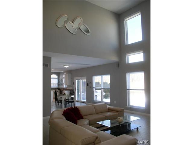 2457 Clarjon Dr, Ballwin, MO 63021 photo 9