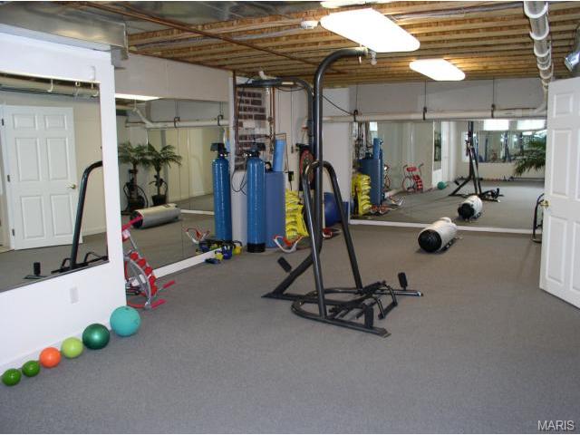2457 Clarjon Dr, Ballwin, MO 63021 photo 32