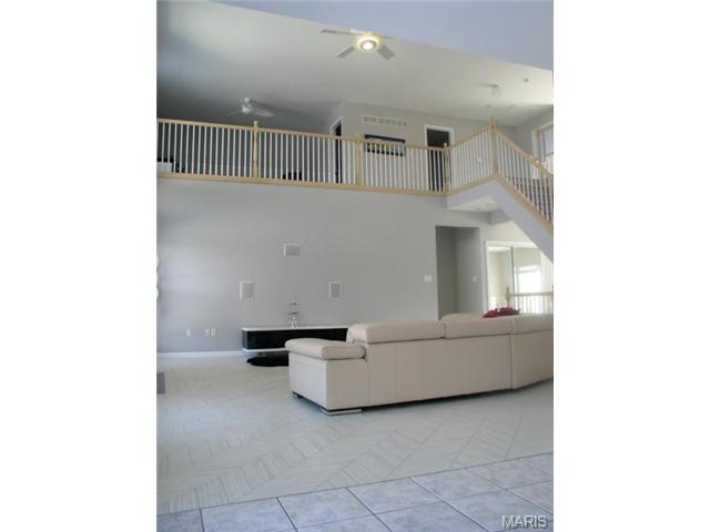 2457 Clarjon Dr, Ballwin, MO 63021 photo 8