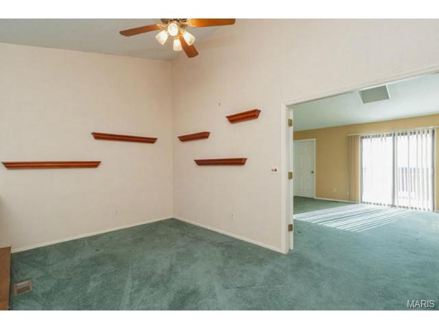 1208 Hemingway Ln, Weldon Spring, MO 63304 photo 4