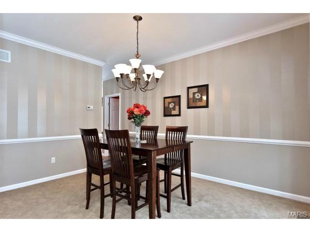 451 Valley Manor Dr, Ballwin, MO 63021 photo 5