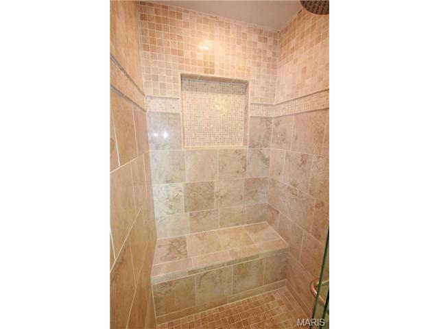 549 Great Hill Dr, Ballwin, MO 63021 photo 31