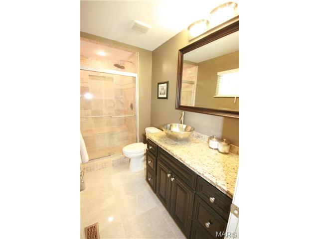 549 Great Hill Dr, Ballwin, MO 63021 photo 30
