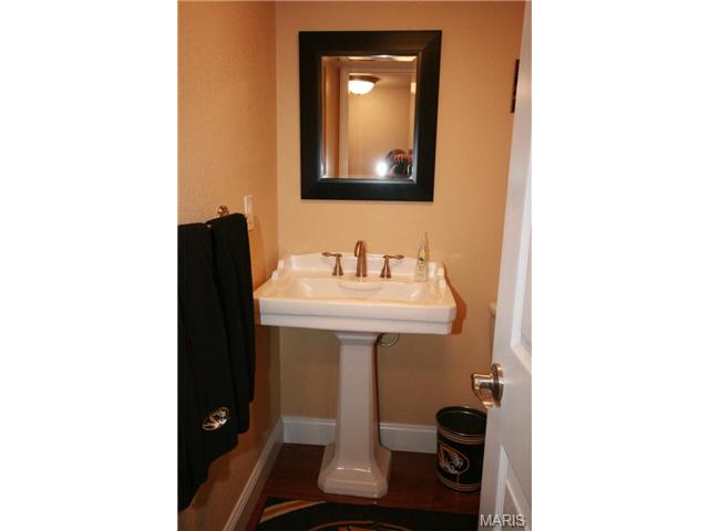 549 Great Hill Dr, Ballwin, MO 63021 photo 56