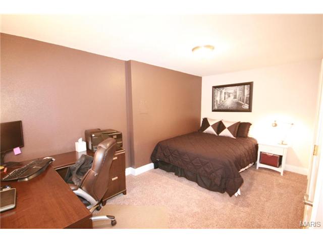 549 Great Hill Dr, Ballwin, MO 63021 photo 53