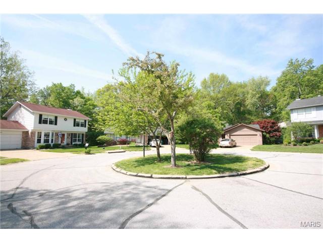 549 Great Hill Dr, Ballwin, MO 63021 photo 57