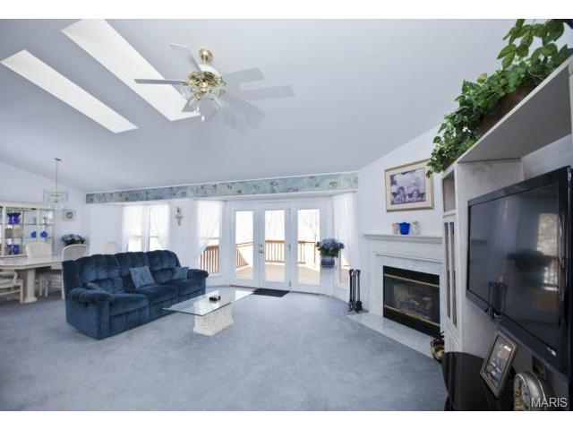 5 Pinehurst Green Ct, O'fallon, MO 63366 photo 3
