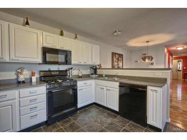 941 Rolling Thunder Dr, O'fallon, MO 63368 photo 4