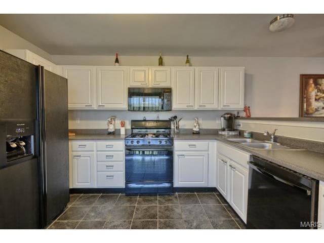 941 Rolling Thunder Dr, O'fallon, MO 63368 photo 5