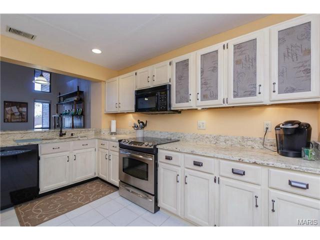 854 Hemingway Ln, Weldon Spring, MO 63304 photo 10