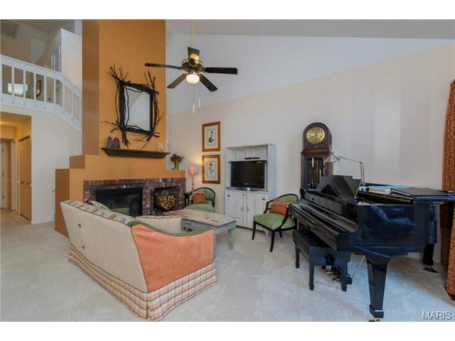 854 Hemingway Ln, Weldon Spring, MO 63304 photo 3