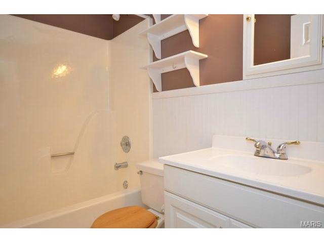 1342 Half Moon Dr, O'fallon, MO 63366 photo 16