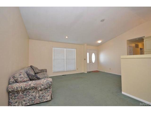 1342 Half Moon Dr, O'fallon, MO 63366 photo 10