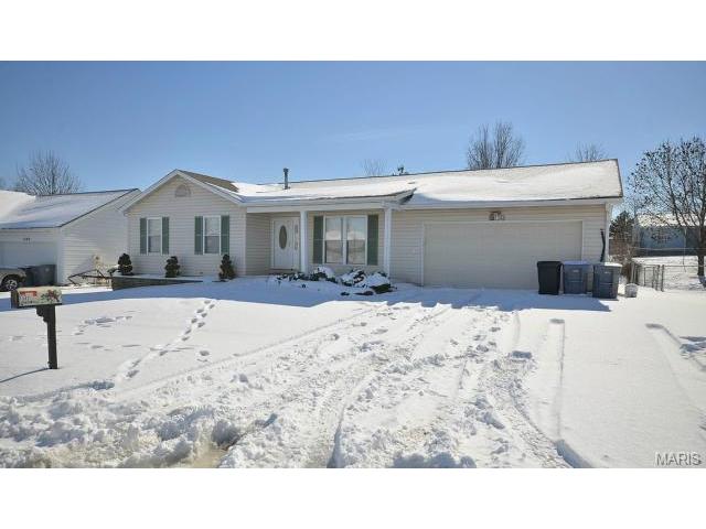1342 Half Moon Dr, O'fallon, MO 63366 photo 1