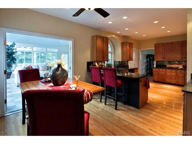 1171 Whitmoor Dr, Weldon Spring, MO 63304 photo 8