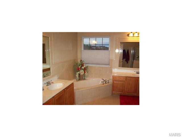 891 Cypress Trl, O'fallon, MO 63368 photo 11