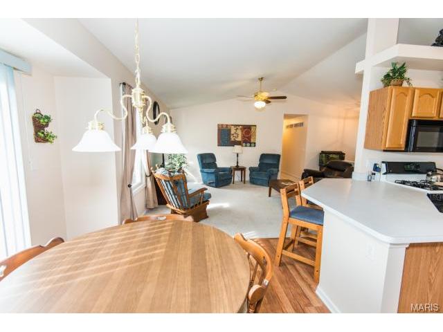 108 Rightfield Dr, O'fallon, MO 63366 photo 5
