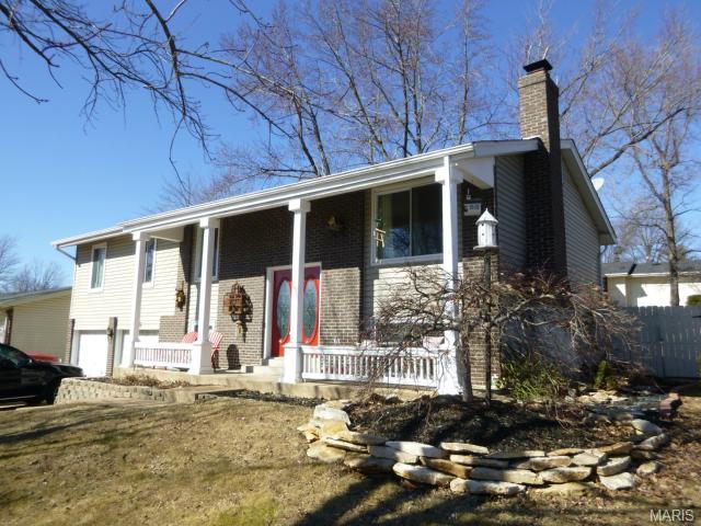 905 Queensbridge, Ballwin, MO 63021 photo 2