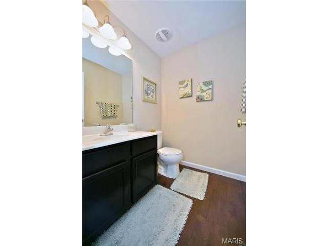 1404 Garnet Dr, O'fallon, MO 63366 photo 7