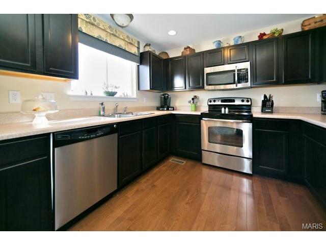 1404 Garnet Dr, O'fallon, MO 63366 photo 10
