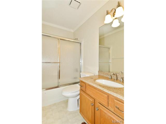 1507 Whispering Crk, Ballwin, MO 63021 photo 17