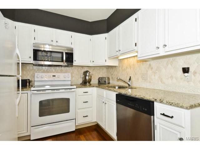 1507 Whispering Crk, Ballwin, MO 63021 photo 8