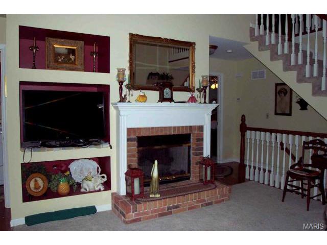 646 Hawk Run Dr, O'fallon, MO 63368 photo 9