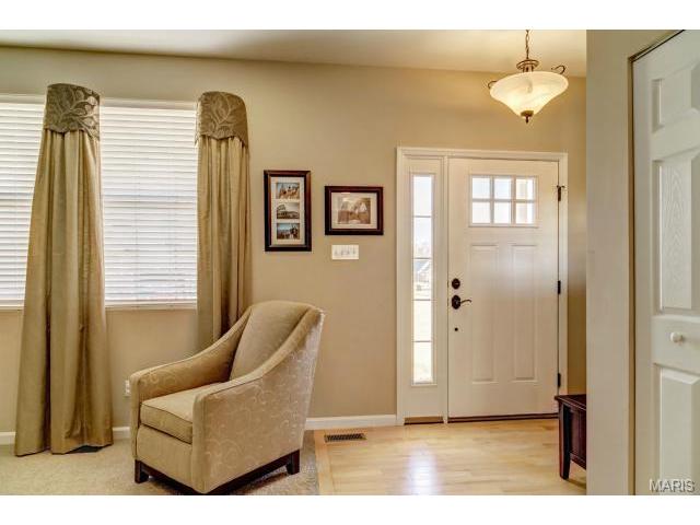 860 Ashton Way, Eureka, MO 63025 photo 4