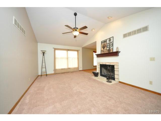 5333 Independence Rd, Weldon Spring, MO 63304 photo 2